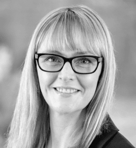 Denise MacKenzie headshot